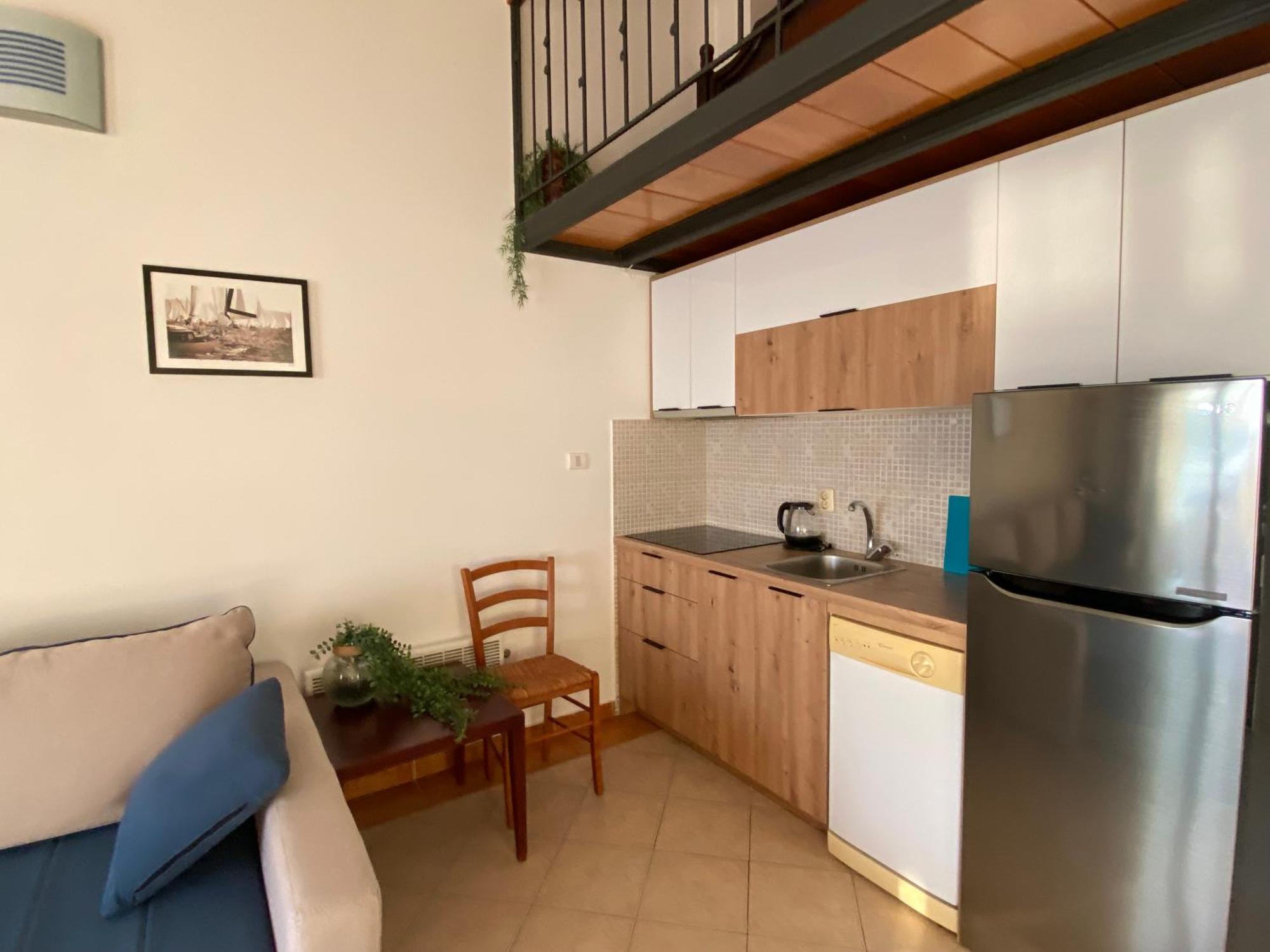 Apartment Blue สเวติ สเตฟาน ภายนอก รูปภาพ